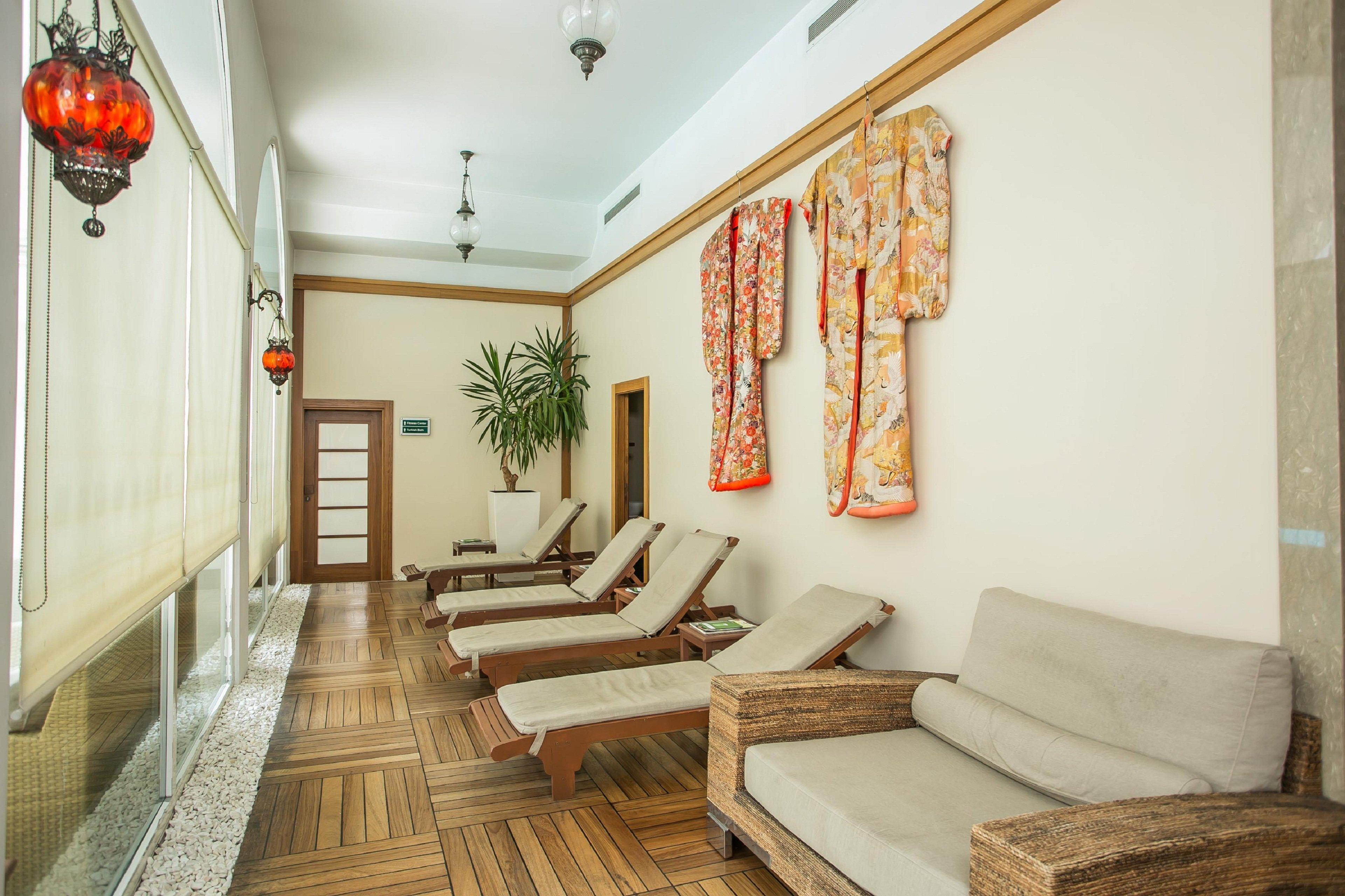 Holiday Inn Istanbul City By Ihg Exterior photo The spa at the hotel