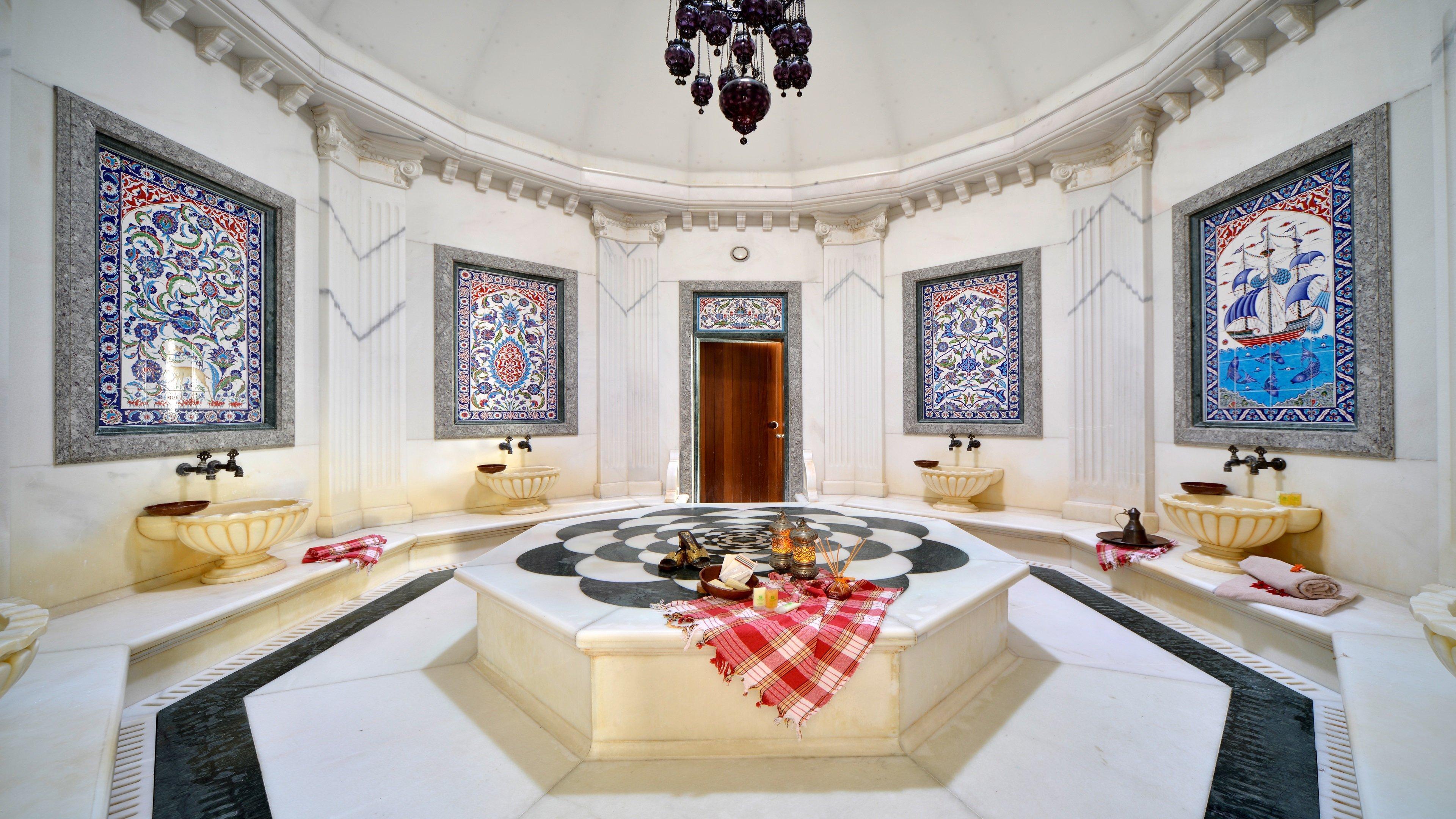 Holiday Inn Istanbul City By Ihg Exterior photo Turkish bath