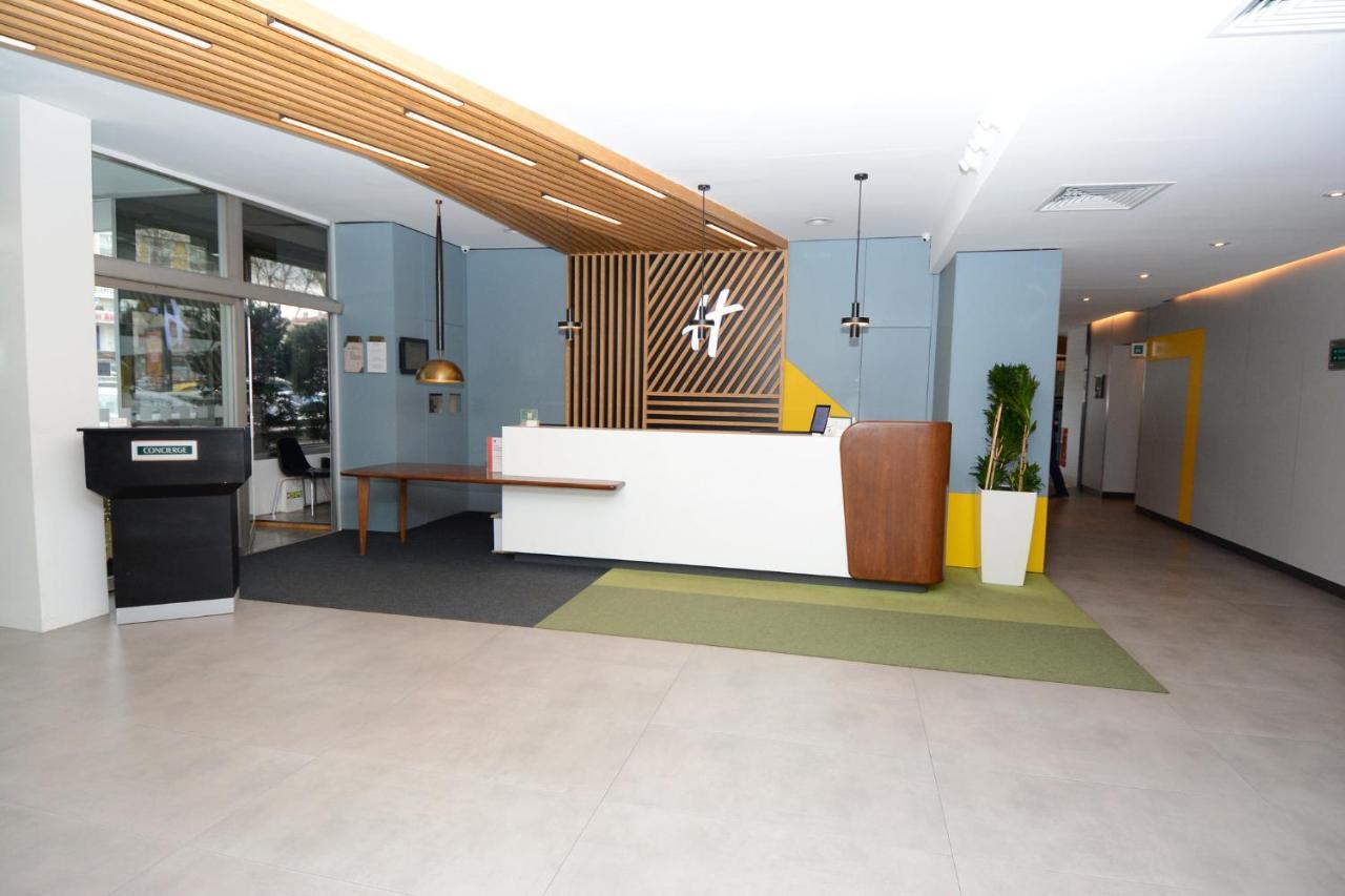 Holiday Inn Istanbul City By Ihg Exterior photo Reception